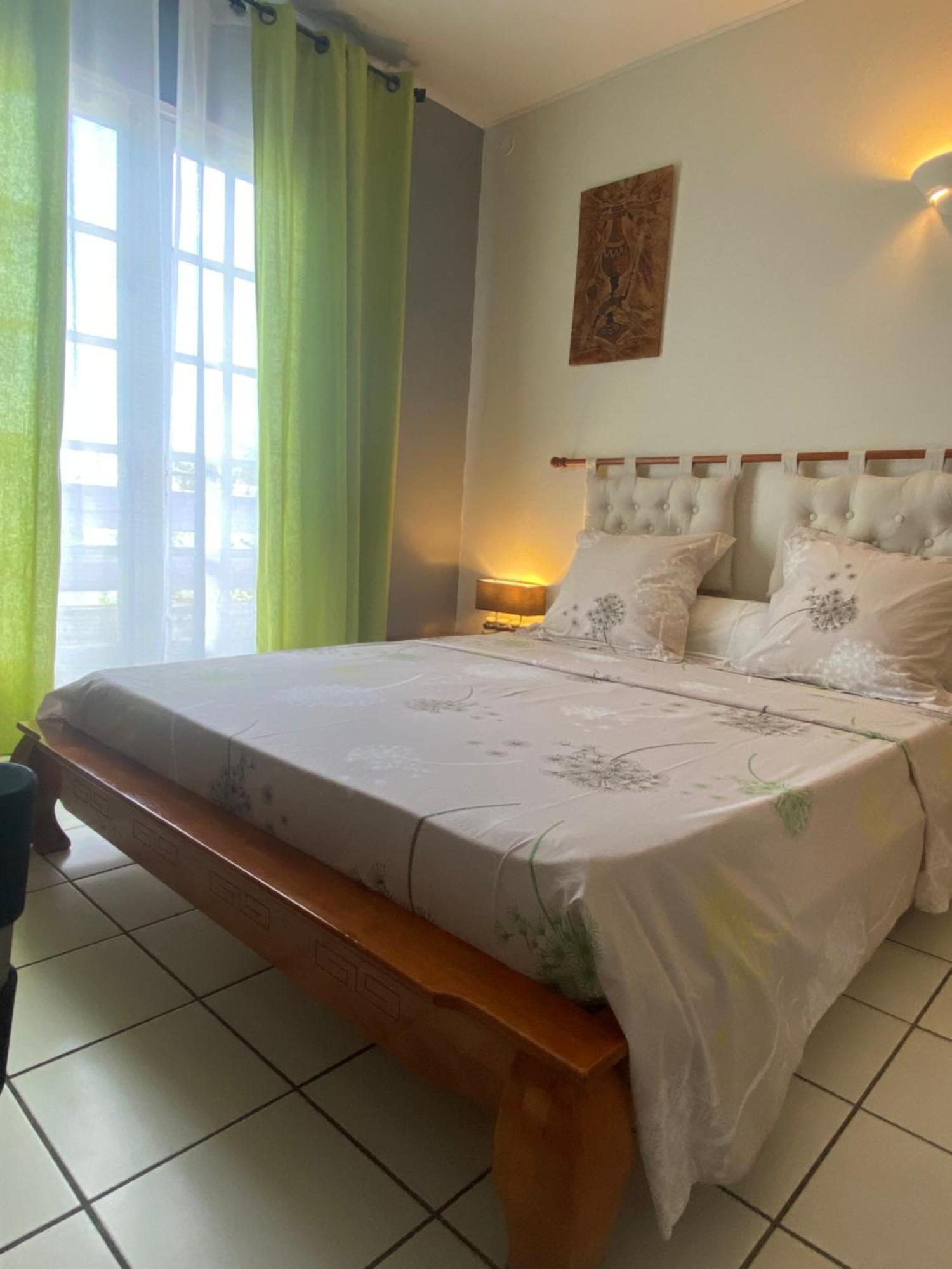 Happyhome2 Saint Pierre Esterno foto